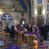 В неделю 3, Крестопоклонную архиепископ Варлаам совершил Божественную литургию в Свято-Успенском кафедральном соборе столицы Дагестана