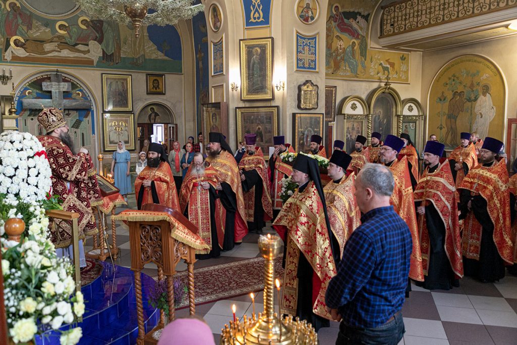 Свято успенский собор в махачкале фото